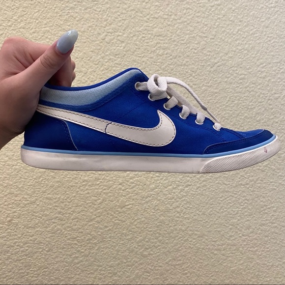 how to clean nike air max thea white